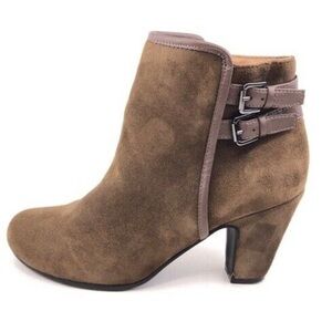 SOFFT Brown Leather Side Zip Buckle High Heel Ankle Booties size 8.5